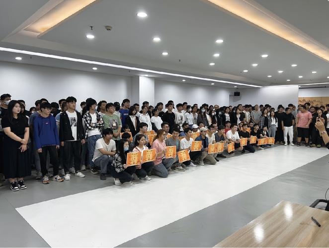 id="tdfqzjc2mqgo">山东中鲨数字科技是一家投资校园文化建设